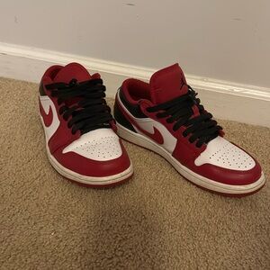 Air Jordan 1 Low shoes size 8
